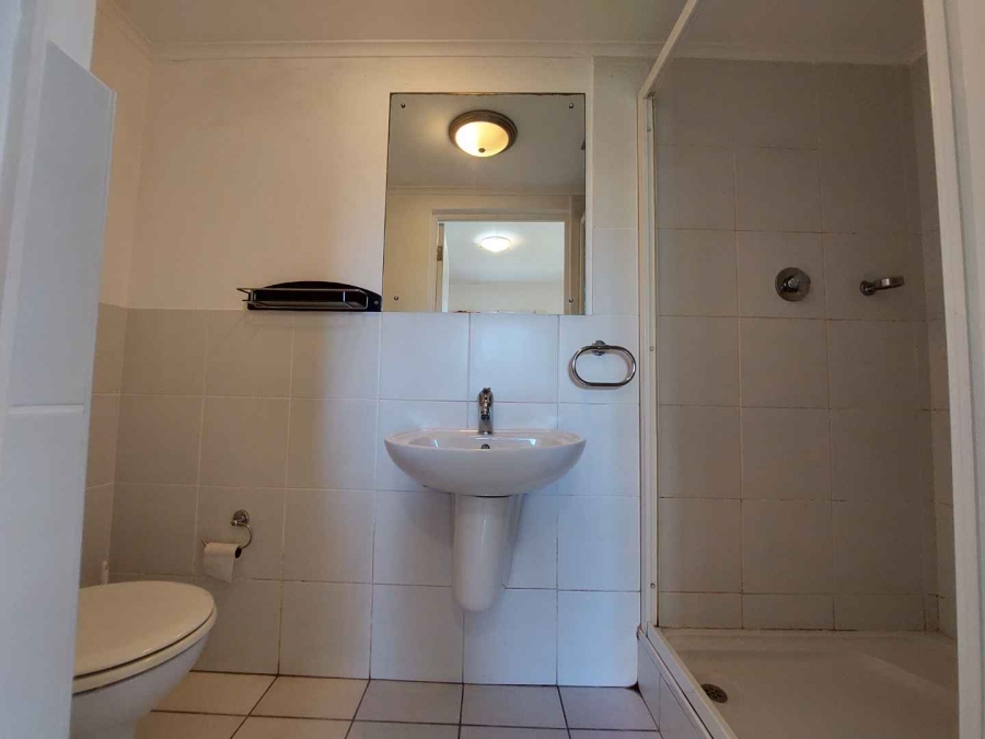 To Let 2 Bedroom Property for Rent in Rondebosch Western Cape